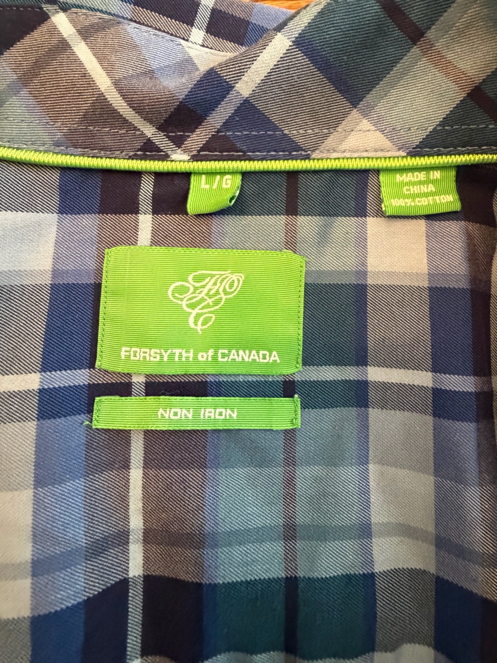 Forsyth of Canada Men’s L 100% Cotton Blue Teal Plaid Button Down Shirt